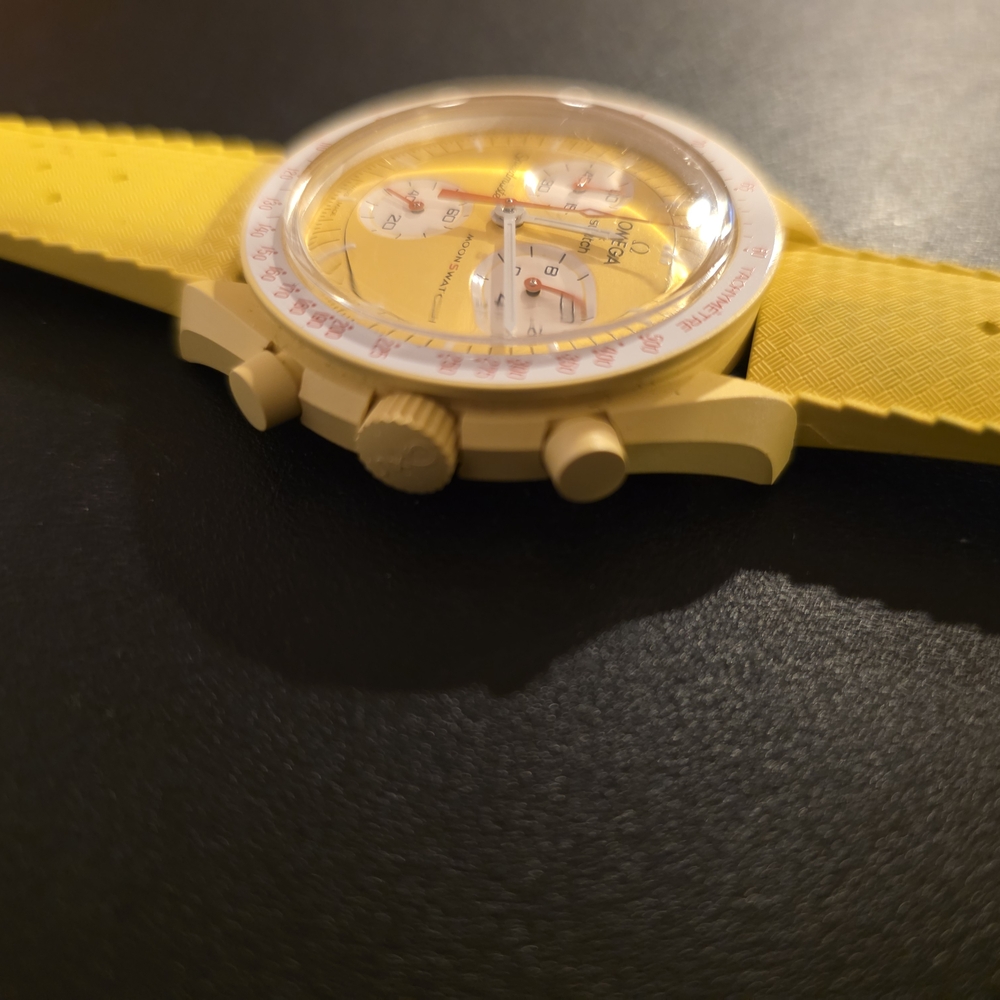 Yellow Chronograph Watch - Picture 5 of 7